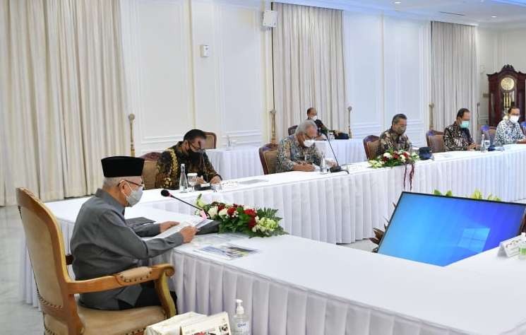 Wapres KH Ma'ruf Amin memimpin rapat Universitas Isilam Internasional di jakarta (Foto: Setwapres)