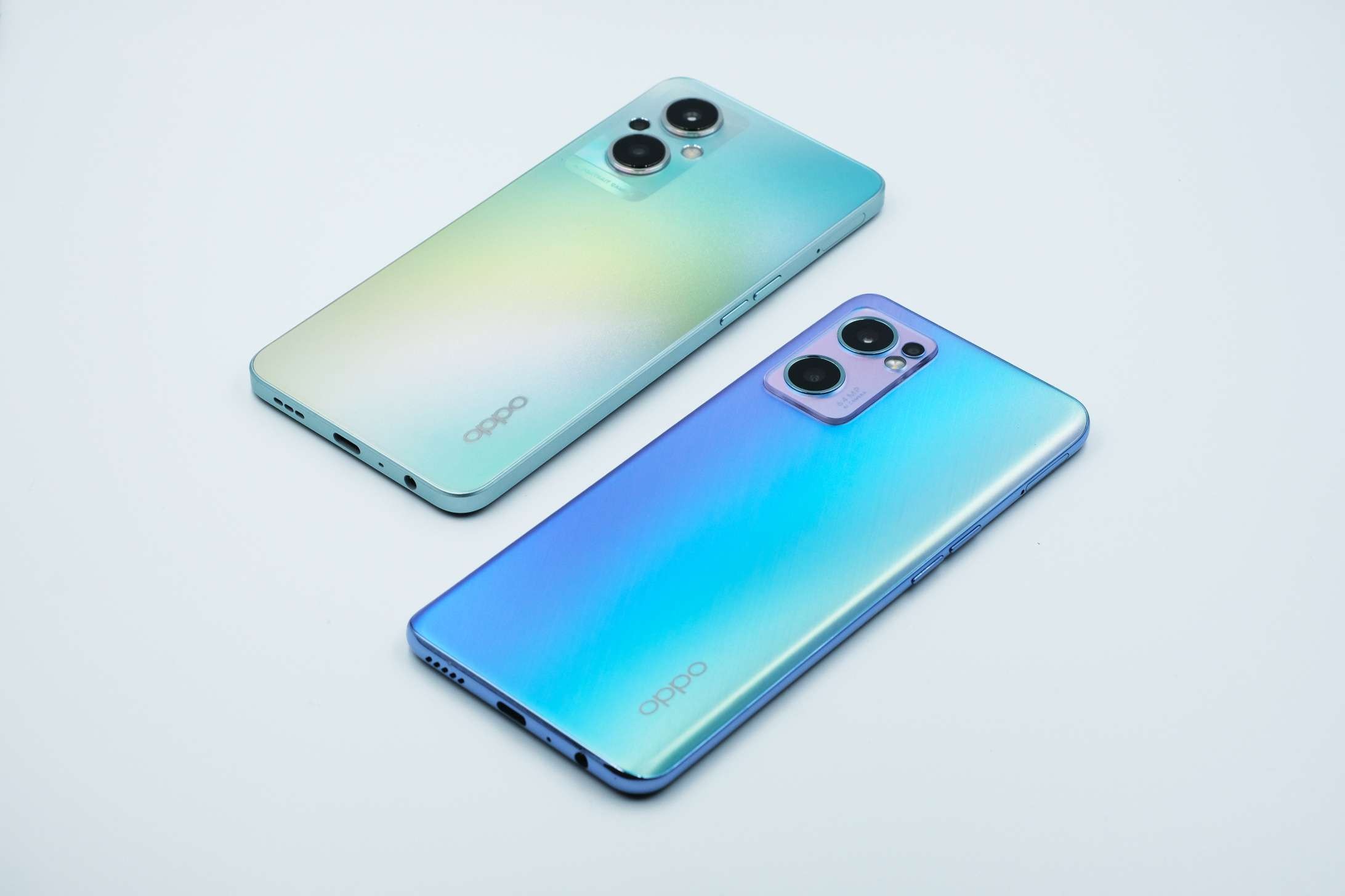 OPPO Reno7 5G dan OPPO Reno7 Z 5G yang resmi diluncurkan di Indonesia. (Foto: Dok. OPPO Indonesia)