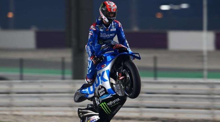 Alex RIns (Suzuki Ecstar) berhasil kalahkan Marquez di FP2, Jumat 4 Maret 2022. (Foto: CRASH)