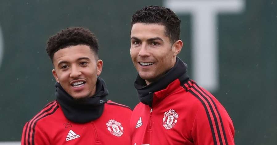 Jadon Sancho dan Cristiano Ronaldo membutuhkan pelatih yang bisa mengendalikan ruang ganti. (Foto: Twitter/@ManUtd)