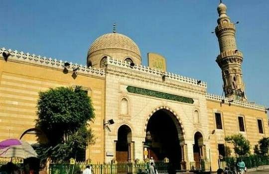 Masjid Al-Husein di Mesir. (Foto: travellers)