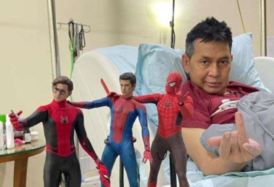 Hilman Hariwijaya sempat menjalani perawatan di rumah sakit sebelum meninggal dunia. (Foto: Instagram @thehilmanhariwijaya)