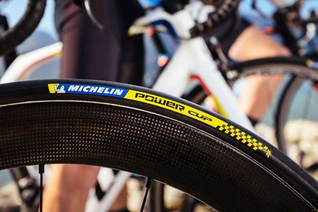 Ban Michelin mengeluarkan produk terbarunya, Power Cup. (Foto: Istimewa)