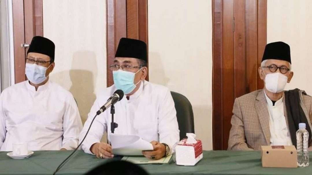 Ketua Umum PBNU KH Yahya Cholil Staquf dan Rais Aam PBNU KH Miftachul Akhyar saat memimpin Rapat Gabungan Syuriyah dan Tanfidziyah di Universitas Nahdlatul Ulama Indonesia (Unusia) Kampus B, Kecamatan Kemang, Kabupaten Bogor, Jawa Barat pada Rabu 9 Maret 022. (Foto: Istimewa)