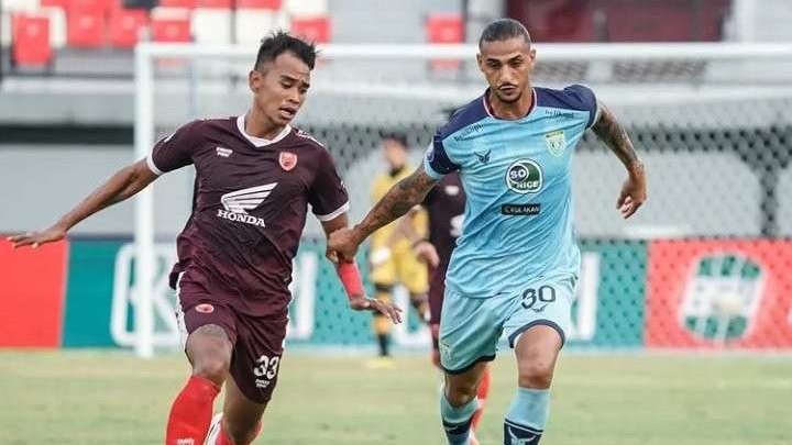 Persela sedikit bernafas lega usai Barito Putera bermain imbang lawan Persebaya. (Foto: Istimewa)