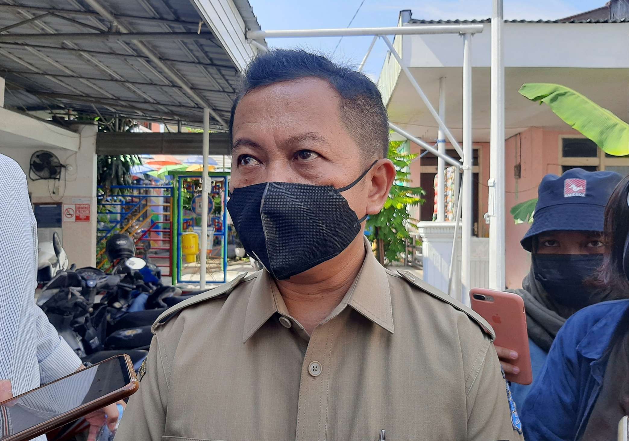 Kepala Dinas Koperasi, Usaha Kecil dan Menengah, dan Perdagangan (Dinkopumdag), Fauzie Mustaqiem Yos saat ditemui, Senin, 14 Maret 2022. (Foto: Pita Sari/Ngopibareng.id)