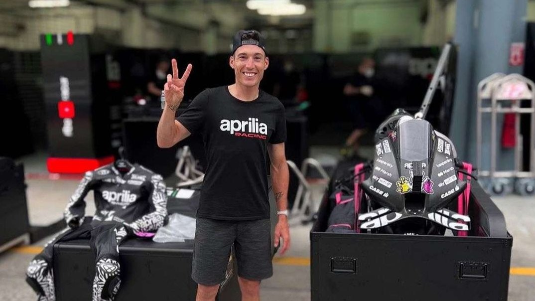 Aleix Espargaro (Aprilia Racing) telah hadir di Sirkuit Mandalika sejak Selasa, 15 Maret 2022. (Foto: Istimewa)