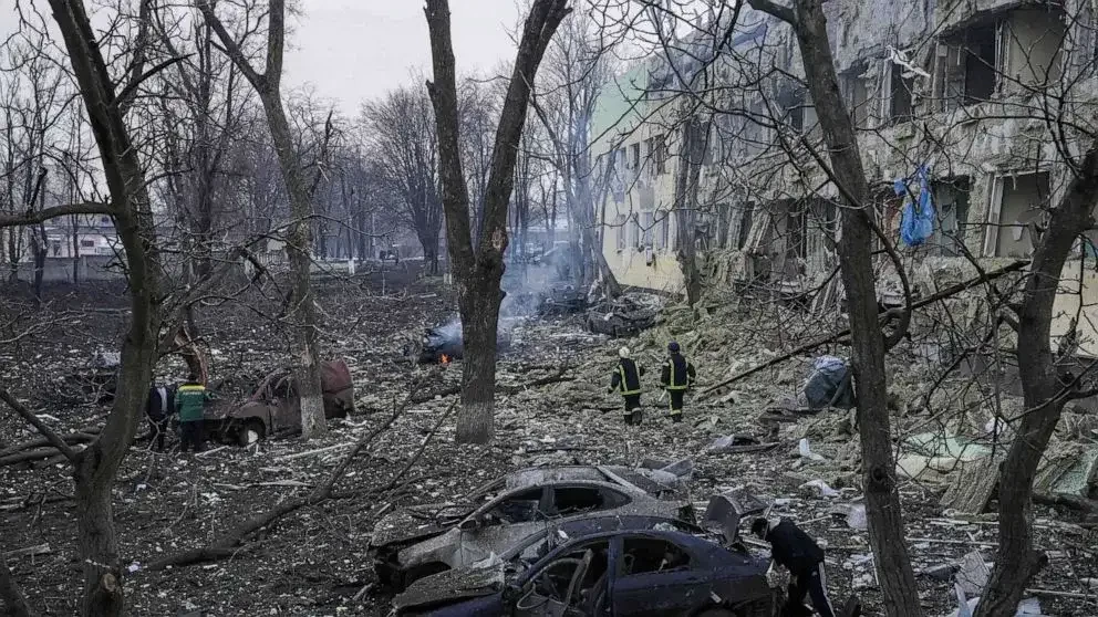 Pasukan Rusia bertempur di pusat kota Mariupol, Ukraina. (Foto: dw.com)