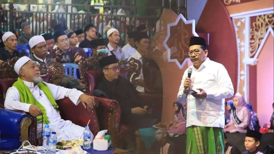 Wamenag Zainut Tauhid Sa'adi di PP Al Hikmah I Benda Sirampog, Brebes. (Foto: Kemenag)