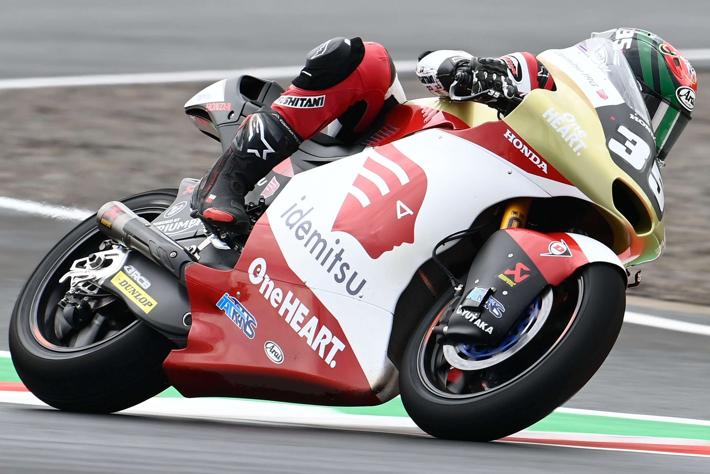 Somkiat Chantra juara Moto2 Mandalika. (Foto: Twitter)