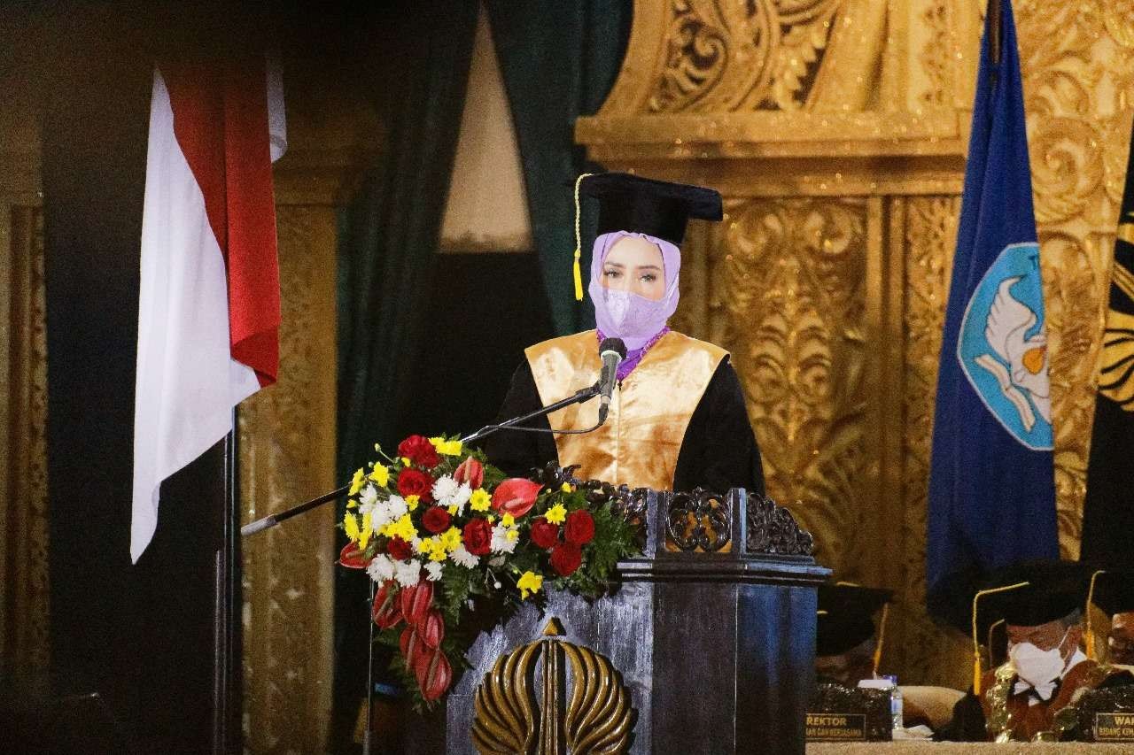 Guru Besar Teknik Penyehatan Lingkungan UNESA, Prof. Dr. Erina Rahmadyanti. (Foto: Istimewa)