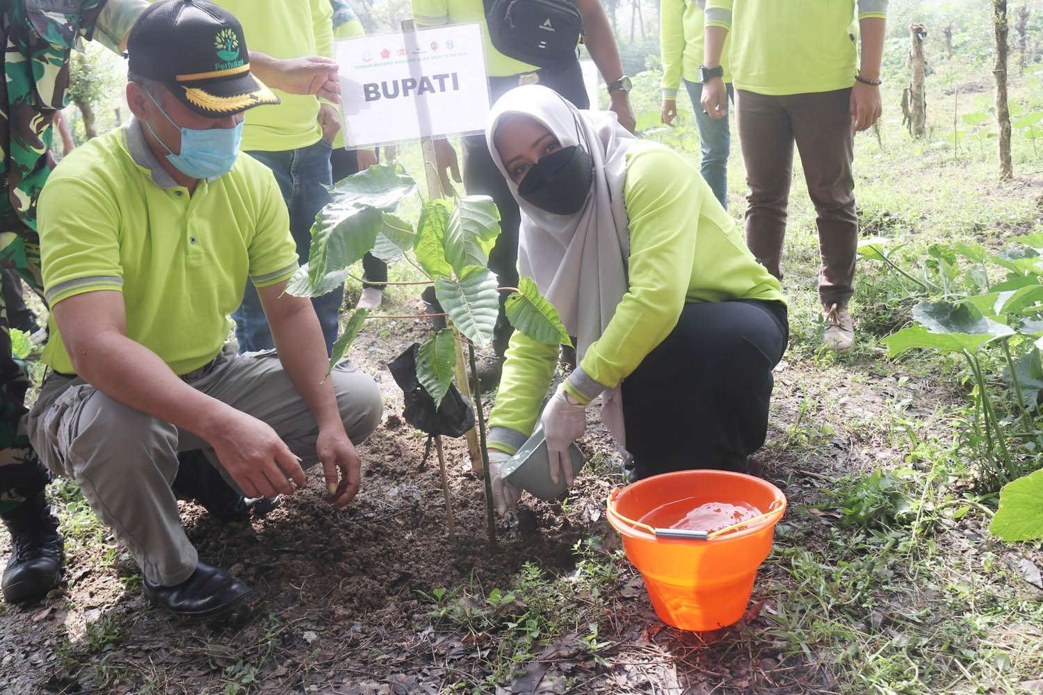 Bupati Mojokerto, Ikfina Fahmawati mengingatkan pentingnya pohon dan hutan. (Foto: Dok Pemkab Mojokerto)