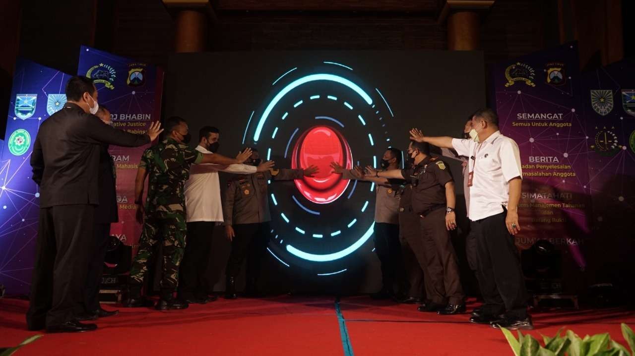 Peluncuran (launching) aplikasi Prabu Presisi Mangga Manis di Mapolresta Probolinggo. (Foto: Ikhsan Mahmudi/Ngopibareng.id)