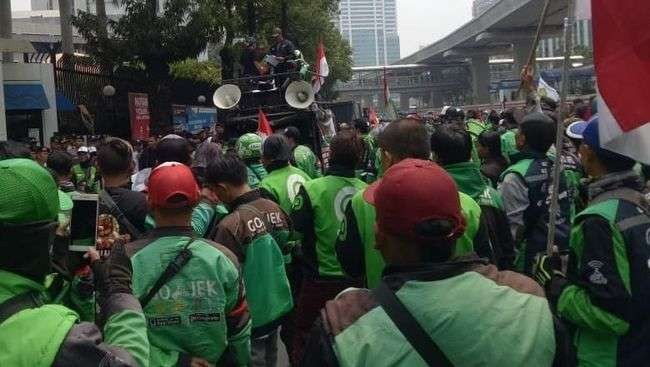 Ilustrasi demo ojek online atau ojol. (Foto: Istimewa)