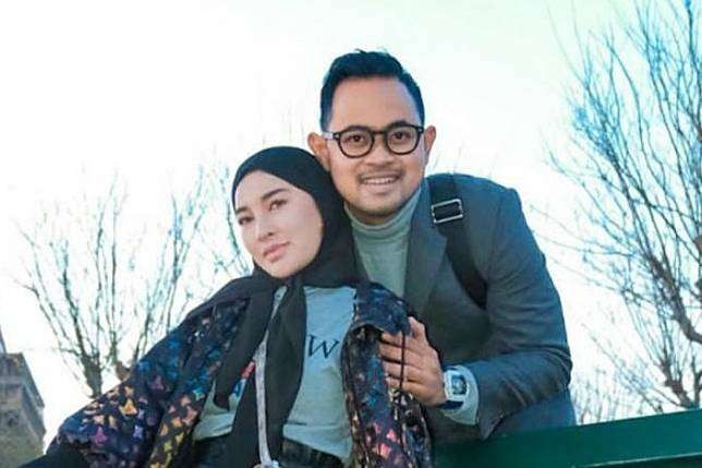 Pasangan Juragan 99, Gilang Widya Pramana dan Shandy Purnamasari. (Foto: Instagram)