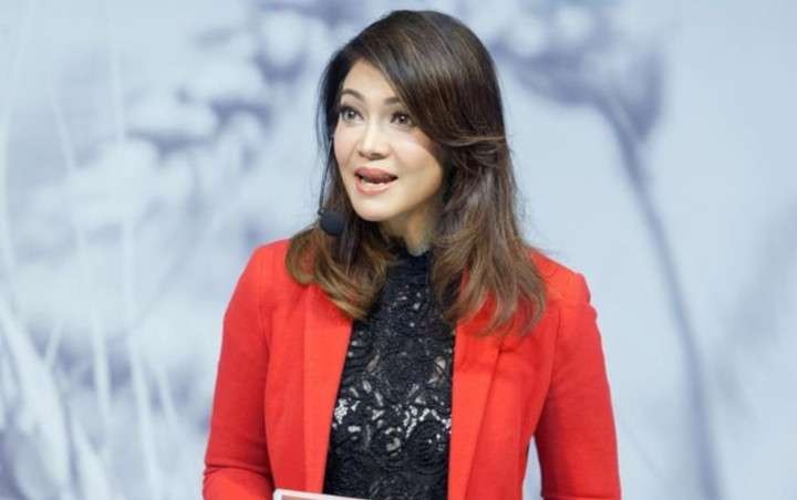 Presenter news ikonis Ira Kusno saat menjadi moderator Debat Capres-Cawapres. (Foto: Istimewa)