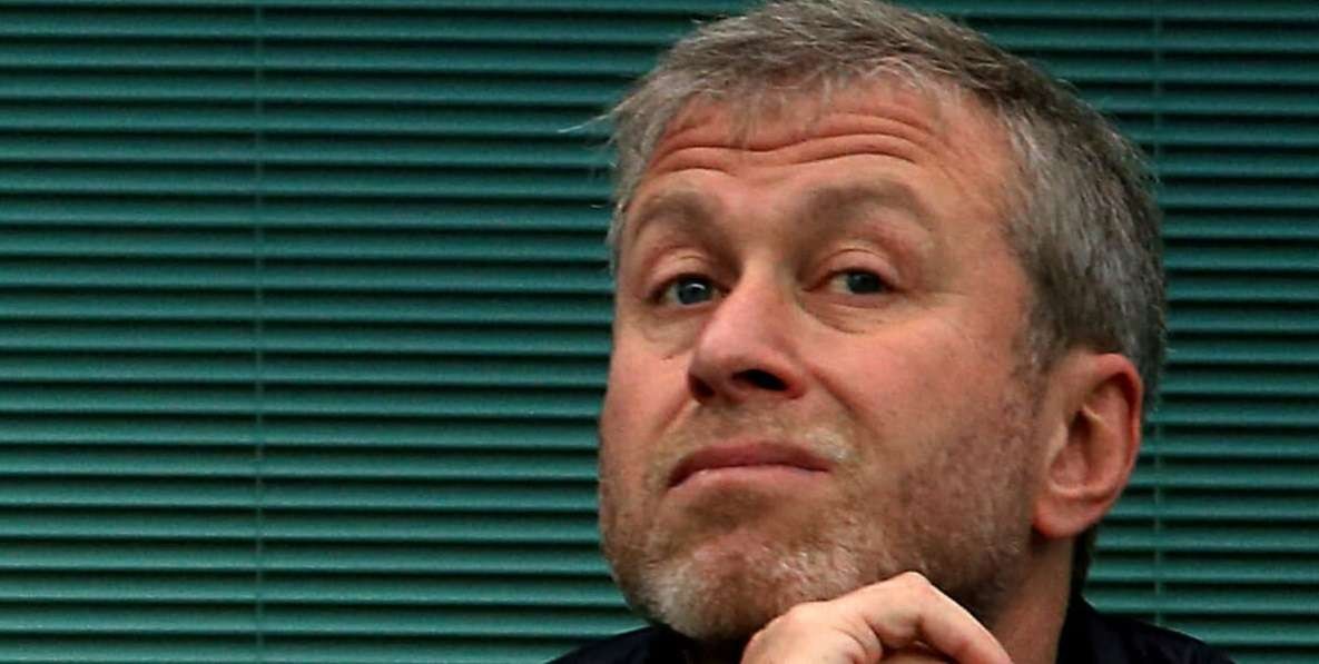 Roman Abramovich dikabarkan diracun saat berunding dengan delegasi Ukraina guna membantu penghentian invasi Rusia ke Ukraina awal Maret lalu. (Foto: Twitter)