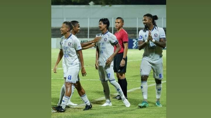 Skuad Arema FC saat menjalani laga di Kompetisi Liga 1 (Instagram:@aremafcofficial)