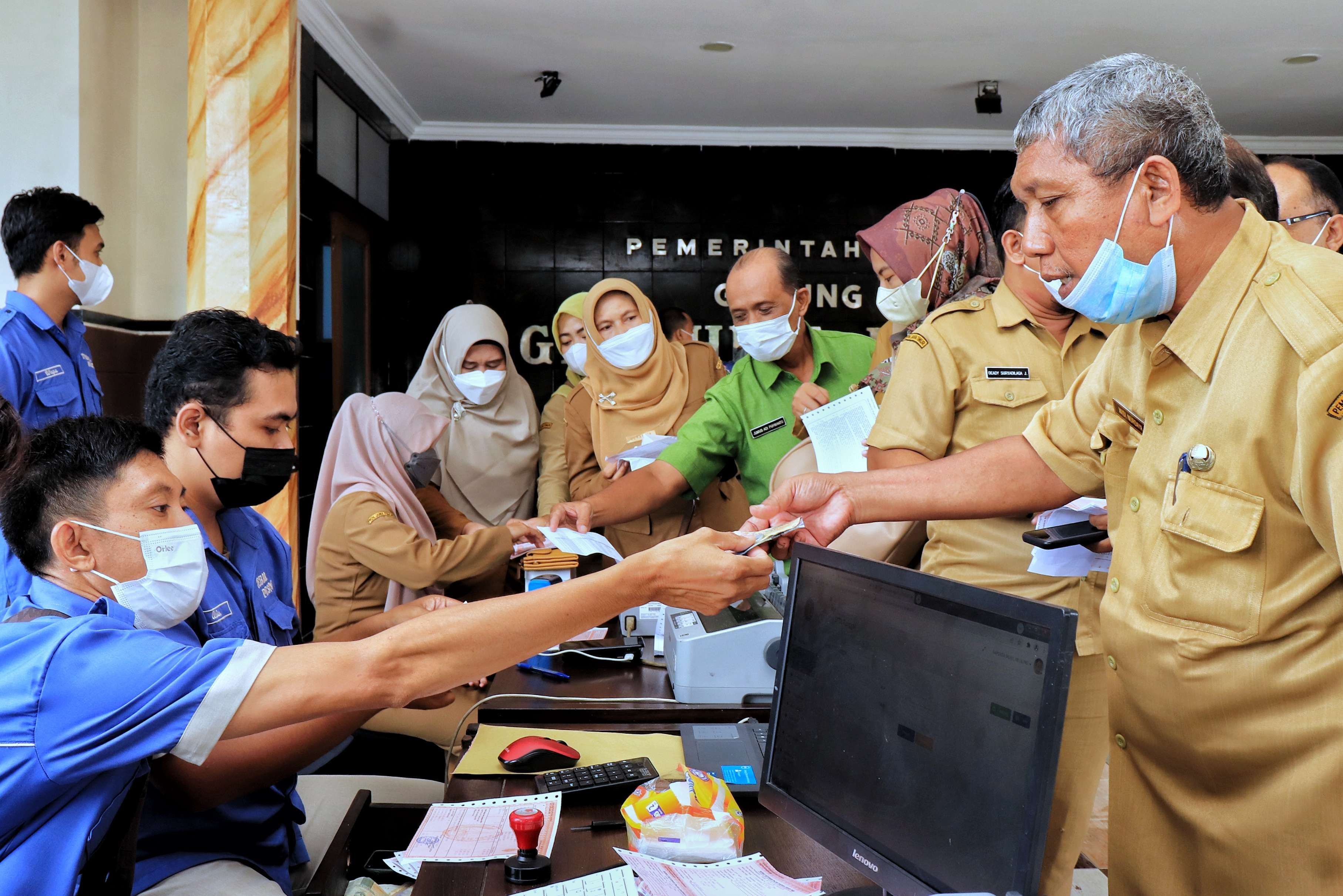 ilustrasi Aparatur Sipil Negara (ASN) Pemkot Pasuruan, Jawa Timur. (Foto: Dok. Laily Rahmawati/Ngopibareng.id)