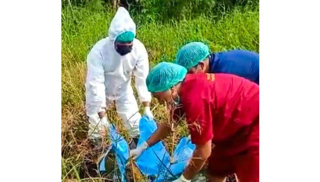 Evakuasi temuan tulang kepala manusia. (Foto: Istimewa)