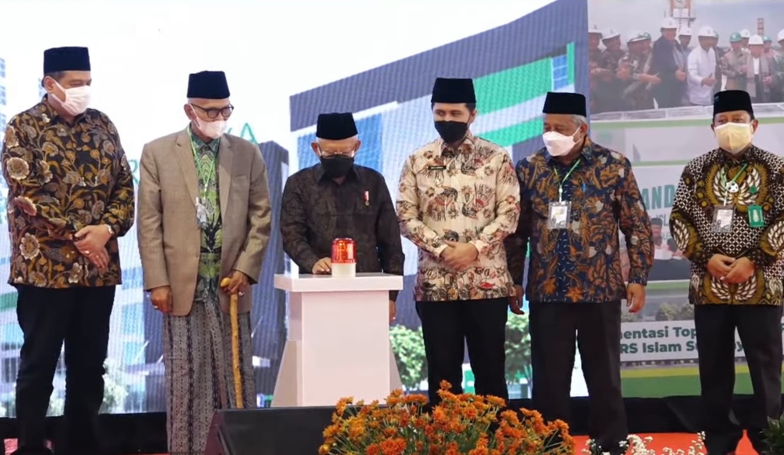 Wakil Presiden Ma'ruf Amin menghadiri pencanangan pertama atau ground breaking di RSI A. Yani, Kamis 31 Maret 2022. (Foto: Tangkapan layar YouTube RSI A. Yani)