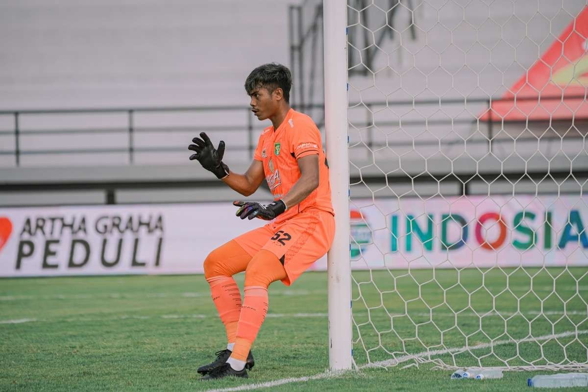 Kiper Persebaya, Andhika Ramadhani. (Foto: Istimewa)