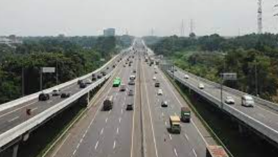 Tarif tol Trans Jawa mengalami kenaikan menjelang mudik Lebaran. Diketahui, pemerintah menetapkan lima hari cuti bersama dan dua hari libur nasional. (Foto: kmp)