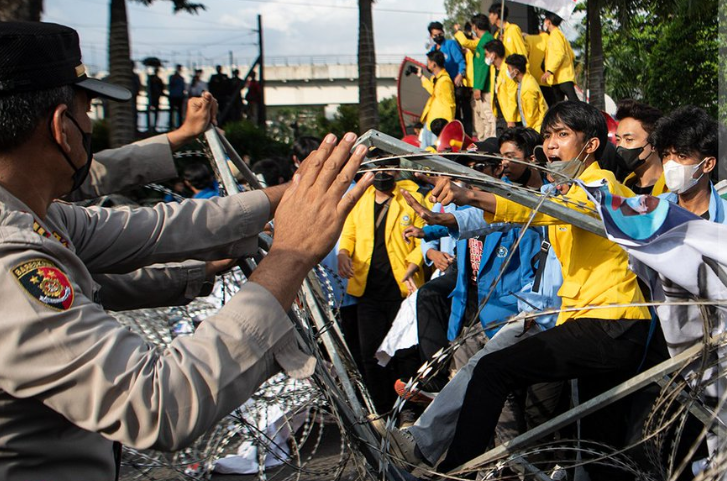 Badan Eksekutif Mahasiswa Seluruh Indonesia (BEM SI) merencanakan aksi besar-besaran di depan Istana Negara, Jakarta, 11 April 2022. (Foto: inews)