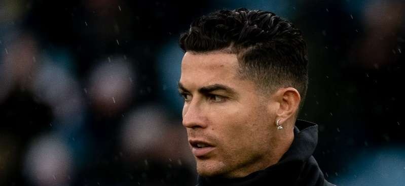 Cristiano Ronaldo diduga melakukan serangan saat merampas ponsel penggemar Eventon sesaat setelah Manchester United kalah 0-1 dari Everton, Sabtu 9 April 2022. (Foto: Twitter/@ManUtd)