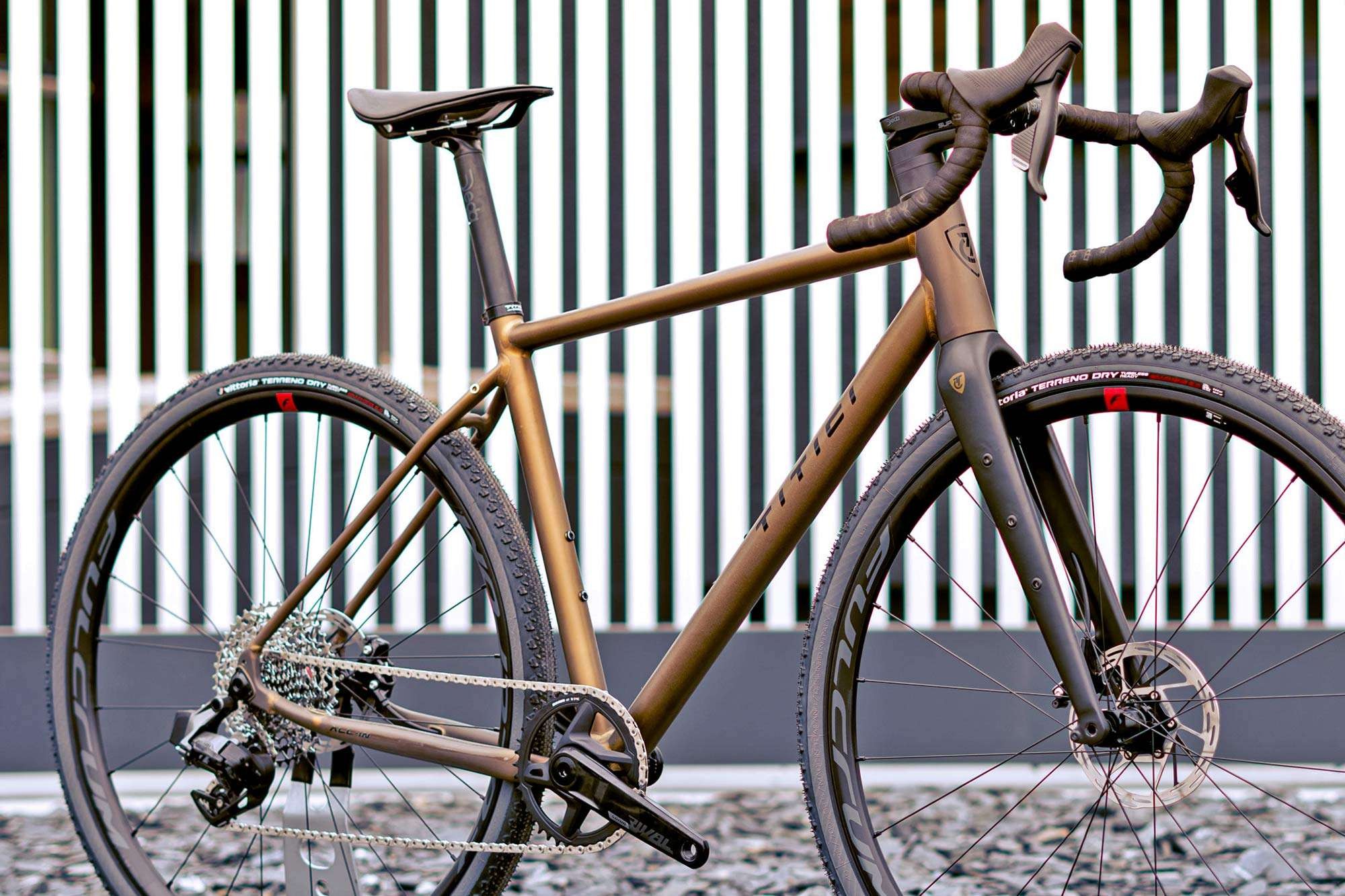 TItici All In AND gravel bike yang mendapatkan sentuhan sistem GHA untuk perlindungan frame. (Foto: Istimewa)