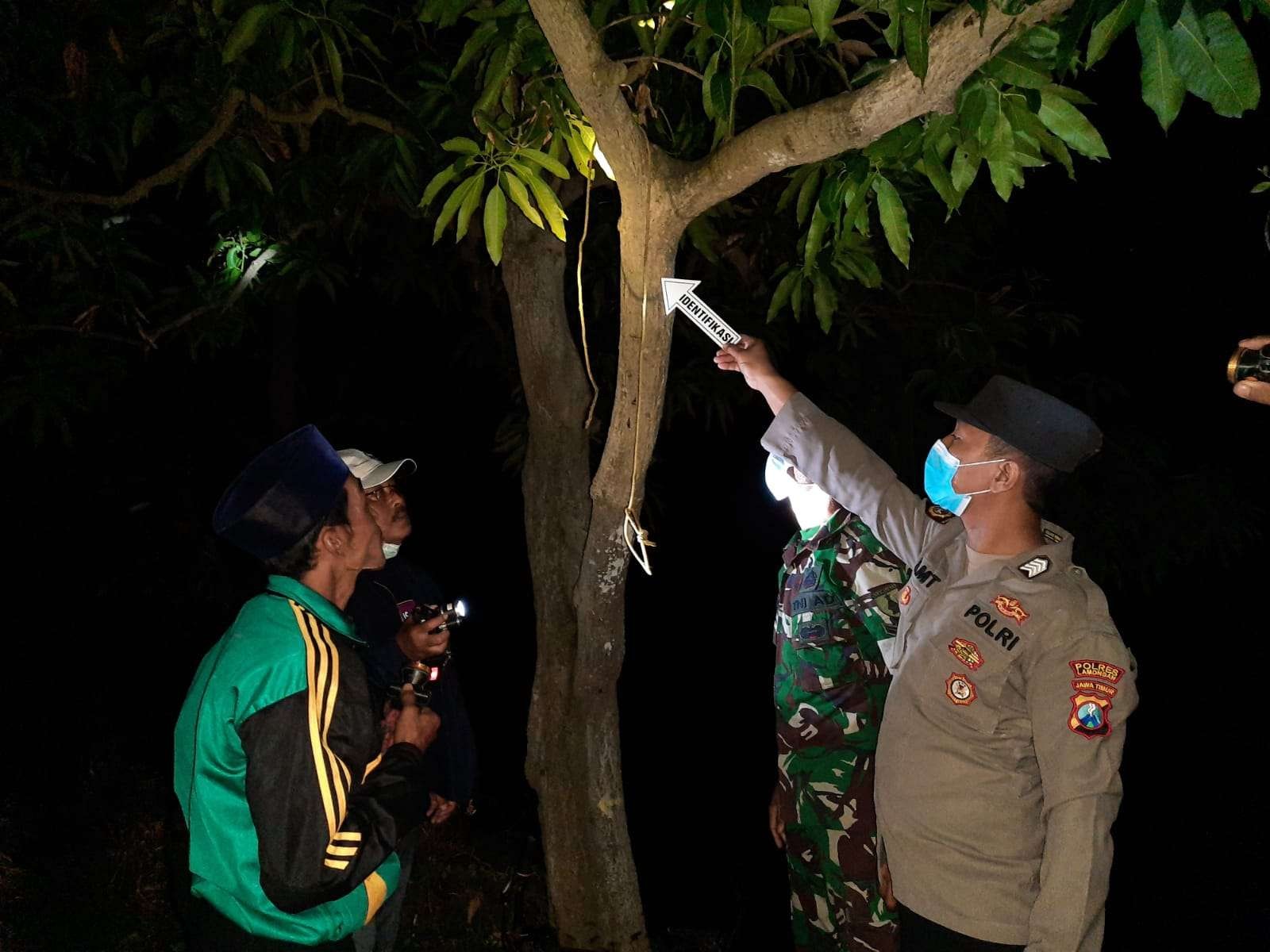 Lokasi ditemukannya korban gantung diri. (Foto: Istimewa)