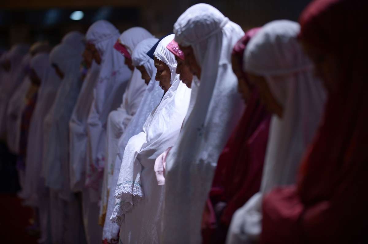 Muslimah  ketika sedang Salat berjamaah, Tarawih dan Witir. (Ilustrasi)