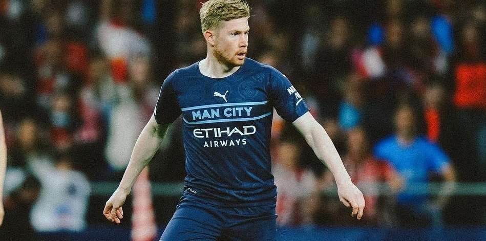 Kapten Manchester City, Kevin de Bruyne mengalami cedera saat bertandang ke markas Atletico Madrid. (Foto: Twitter/@ManCity).