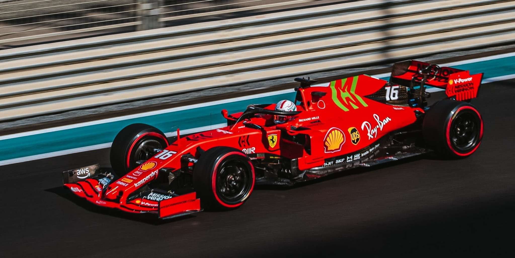 Charles Leclerc mendapat pujian dari mantan pesaing Michael Schumacher. (Foto: Twitter/@Charles_Leclerc)