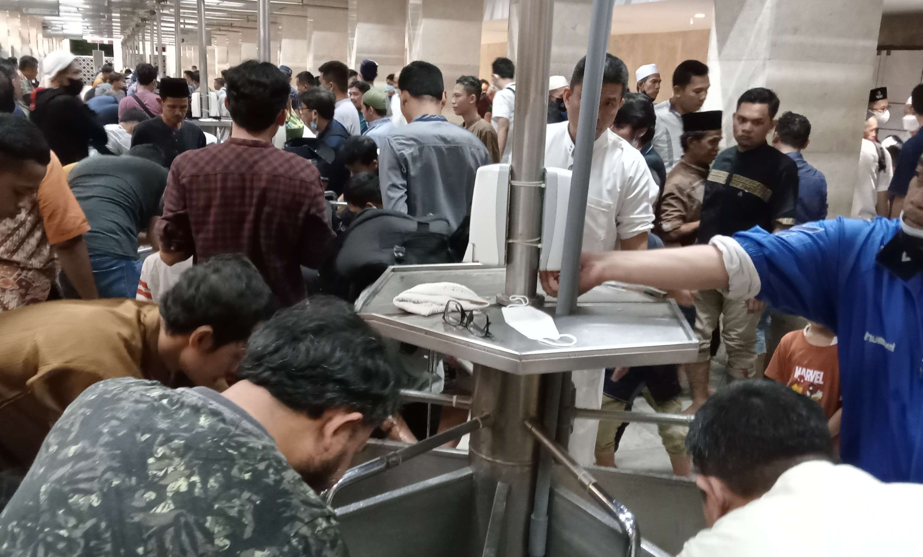 Tempat wudu di Masjid Istoqlal rawan copet. (Foto: Asmanu Sudarso/Ngopibareng.id)