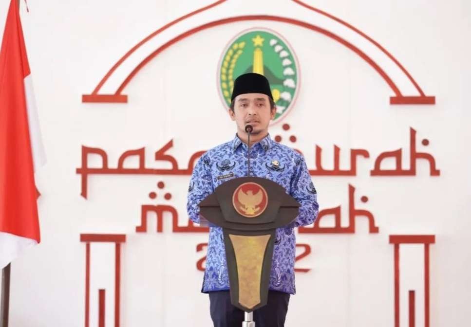 Wakil Walikota Pasuruan Adi Wibowo membuka Pasar Murah Kota Pasuruan (Foto: Bagian Propokim)