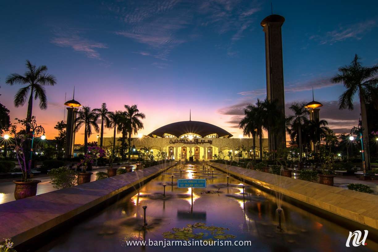 Masjid Raya Sabilal Muhtadin Banjarmasin. (Foto: travellers)