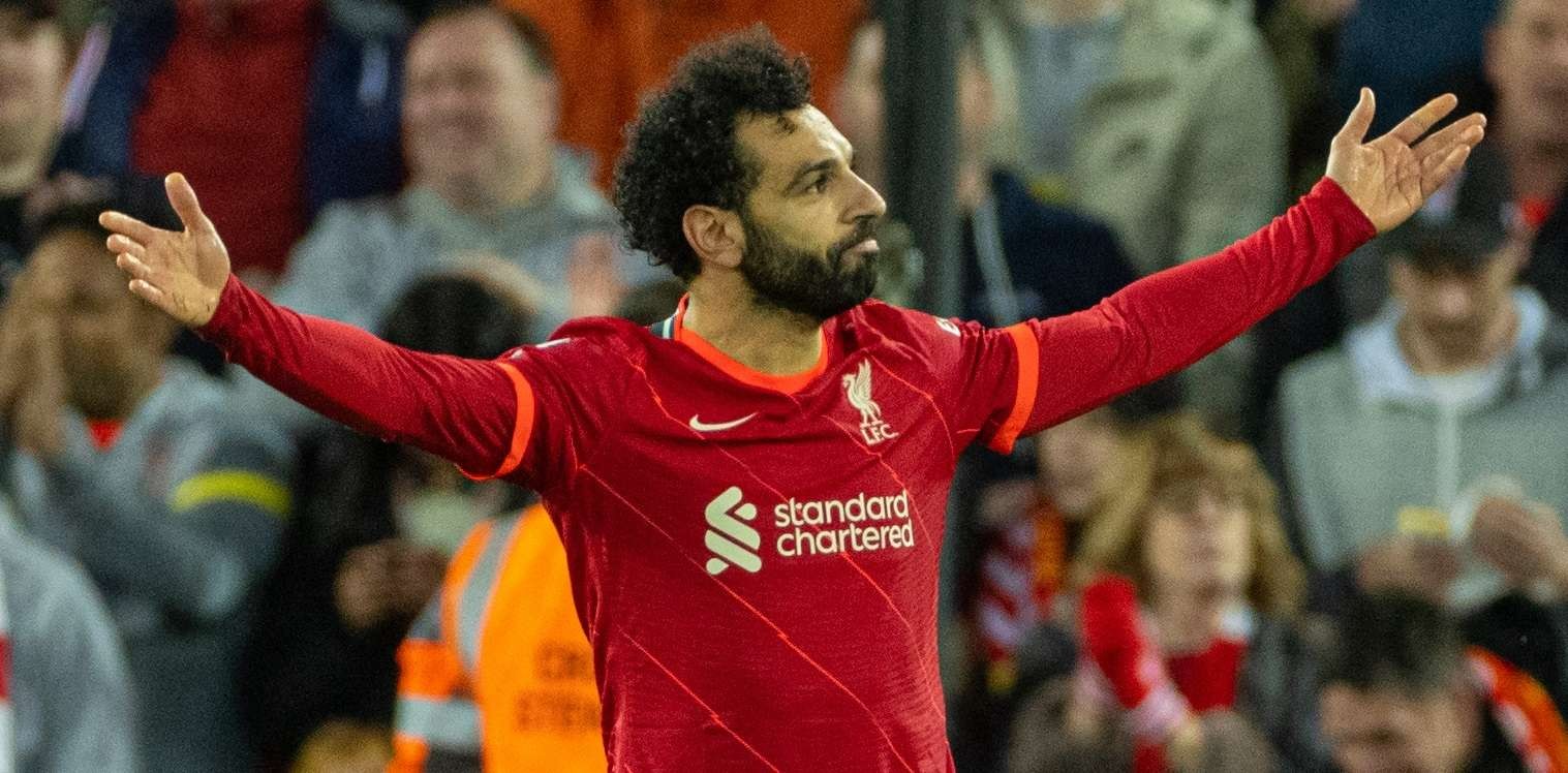 Mohamed Salah mencetak dua gol dan satu assist ketika Liverpool menggebuk Manchester United 4-0 di Anfield, 20 April 2022. (Foto: Twitter/@LFC)