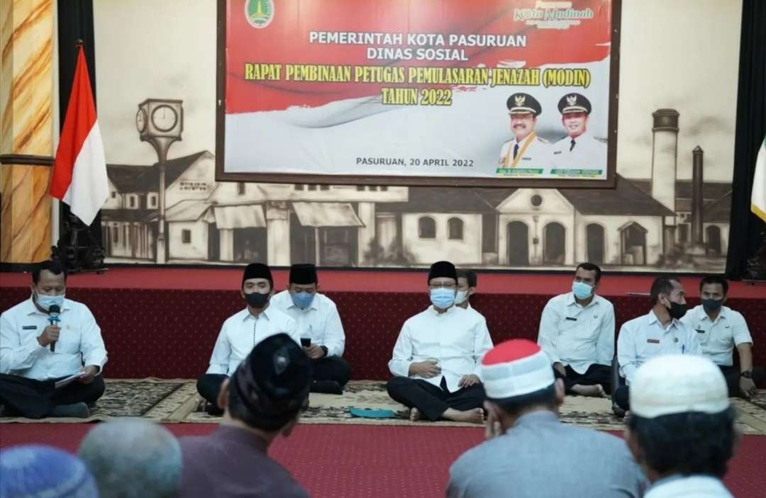 Gus Ipul saat menghadiri pembinaan petugas pemusalaran jenazah (istimewa)