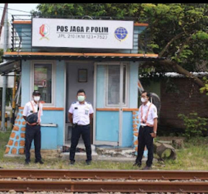 Salah satu pos palang pintu di Kota Bojonegoro, Jawa Timur. (Foto: Dok. Stasiun Bojonegoro/Ngopibareng.id)