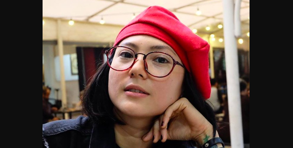 Artis Poppy Sovia berjuang mengatasi depresi berat. (Foto: Instagram)