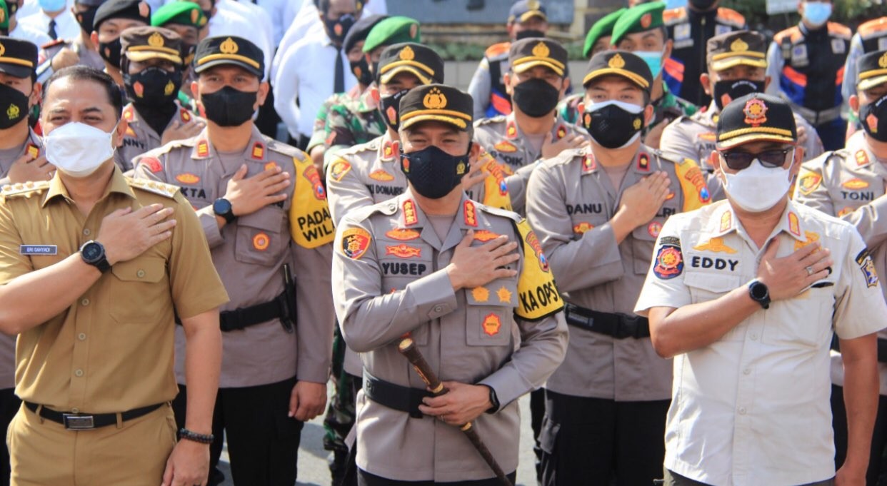 Kapolrestabes Surabaya, Kombes Pol A. Yusep Gunawan (tengah), bersama Wali Kota Eri Cahyadi (Foto: istimewa)