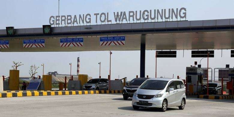 Ilustrasi kendaraan pemudik di gerbang tol. (Foto: Istimewa)