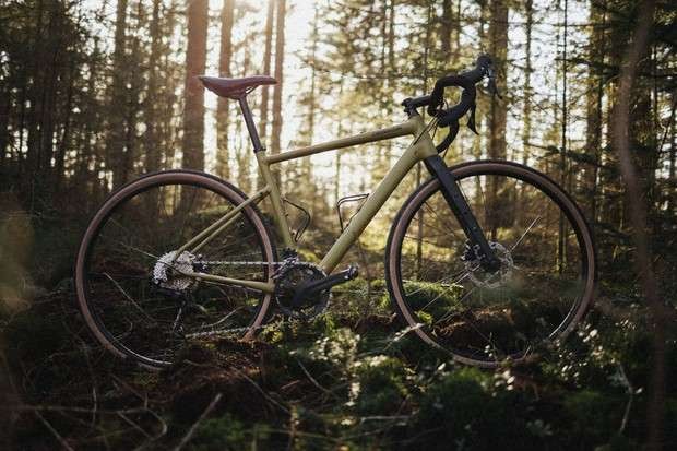 Cannondale Topstone Alloy baru bisa menggunakan ban hingga ukuran 45 mm dan dropped seatstay. (Foto: Istimewa)