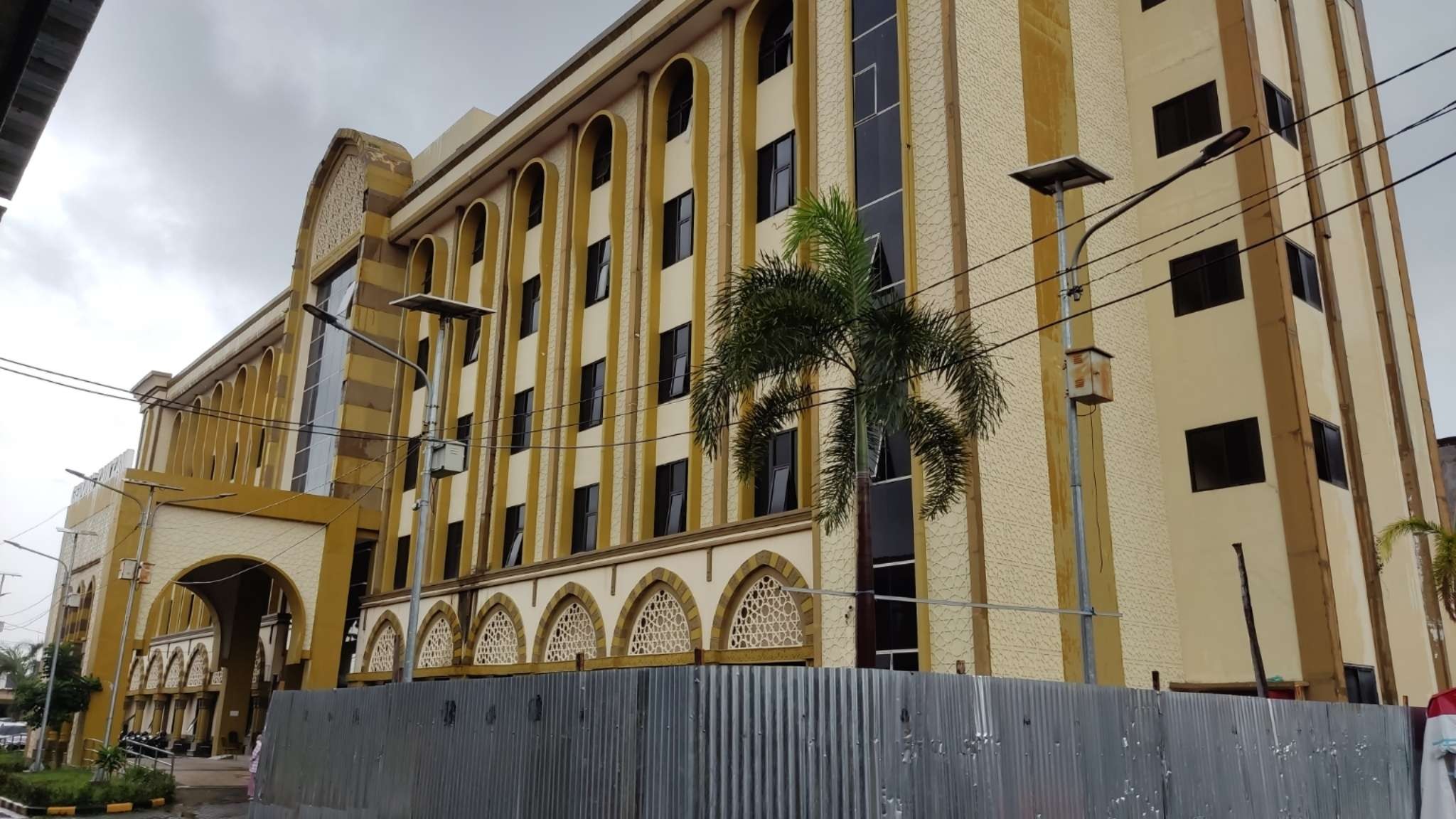 Hotel Asrama Haji Sukolilo, Surabaya. (Foto: Fariz Yarbo/Ngopibareng.id)