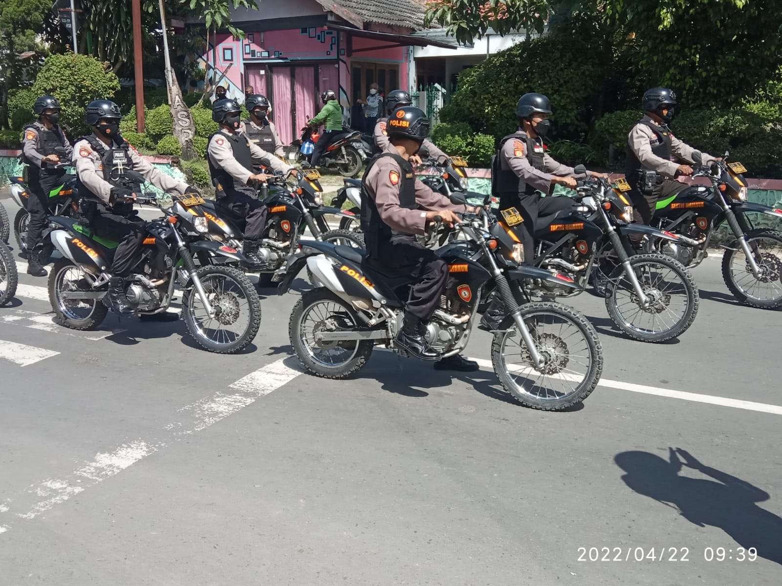 Tim Panther Reskrim Polres Bojonegoro saat gelar pasukan Opersi Ketupat Semeru 2022. (Foto: Sujatmiko/ngopibareng.id)