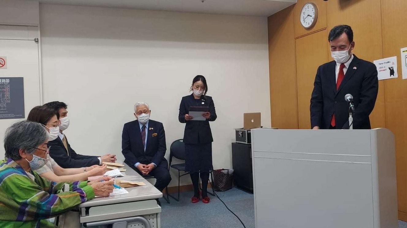 Kuasa Usaha Ad Interim KBRI Tokyo Tri Purnajaya membuka Briefing Session Potensi Tenaga Kerja Terampil Indonesia di Prefektur Kumamoto. (Foto: Dok KBRI Tokyo)