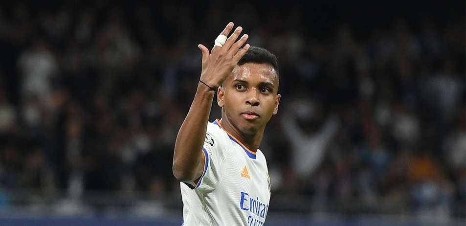 Rodrygo Goes menjadi pahlawan Real Madrid kala timnya mengalahkan Manchester City 3-1 di leg kedua semifinal Liga Champions 2021-2022. (Foto: Twitter/@realmadrid)