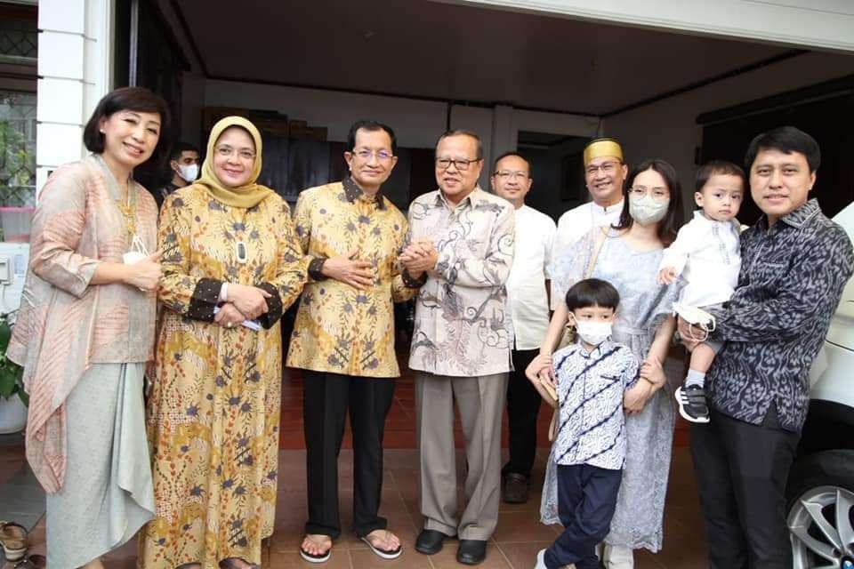 Kardinal Ignatius Suharyo mengunjungi tempat kediaman Imam Besar Masjid Istiqlal, Prof. Dr. KH. Nasaruddin Umar, M.A. (Foto:Istimewa)