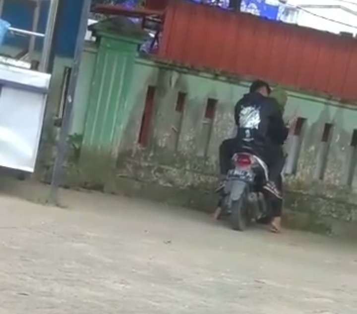 Tangkapan layar video mesum yang viral di Tuban.